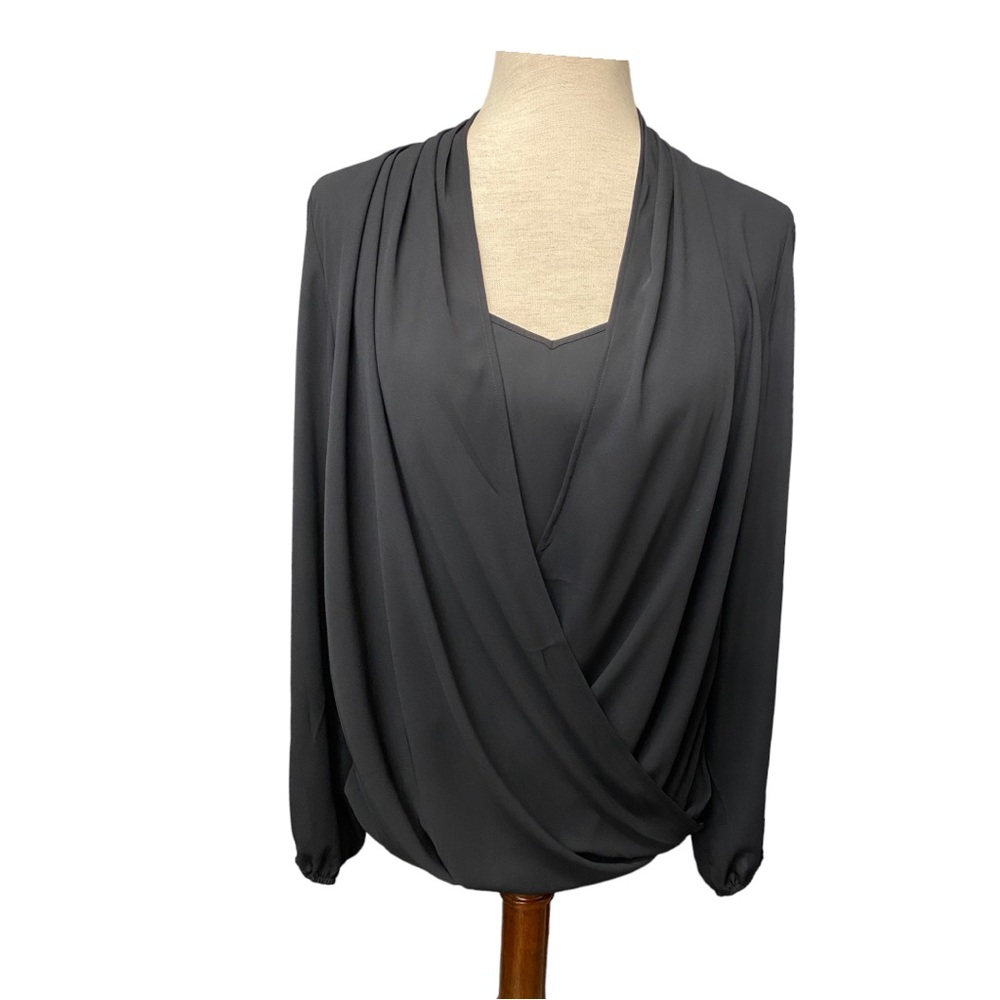 Lilly Pulitzer Black Surplice Blouse Size Small
